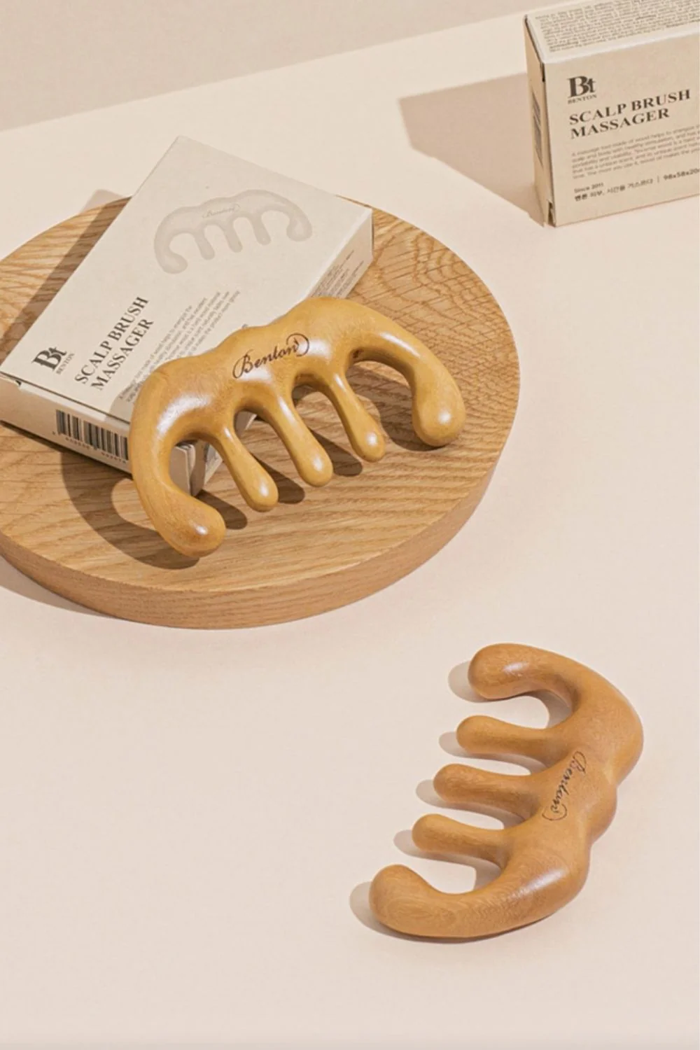 Benton - Scalp Brush Massager - 1pc - Image 3